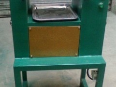 供應(yīng)優(yōu)質(zhì)4寸煉膠機及配套資料與操作規(guī)程